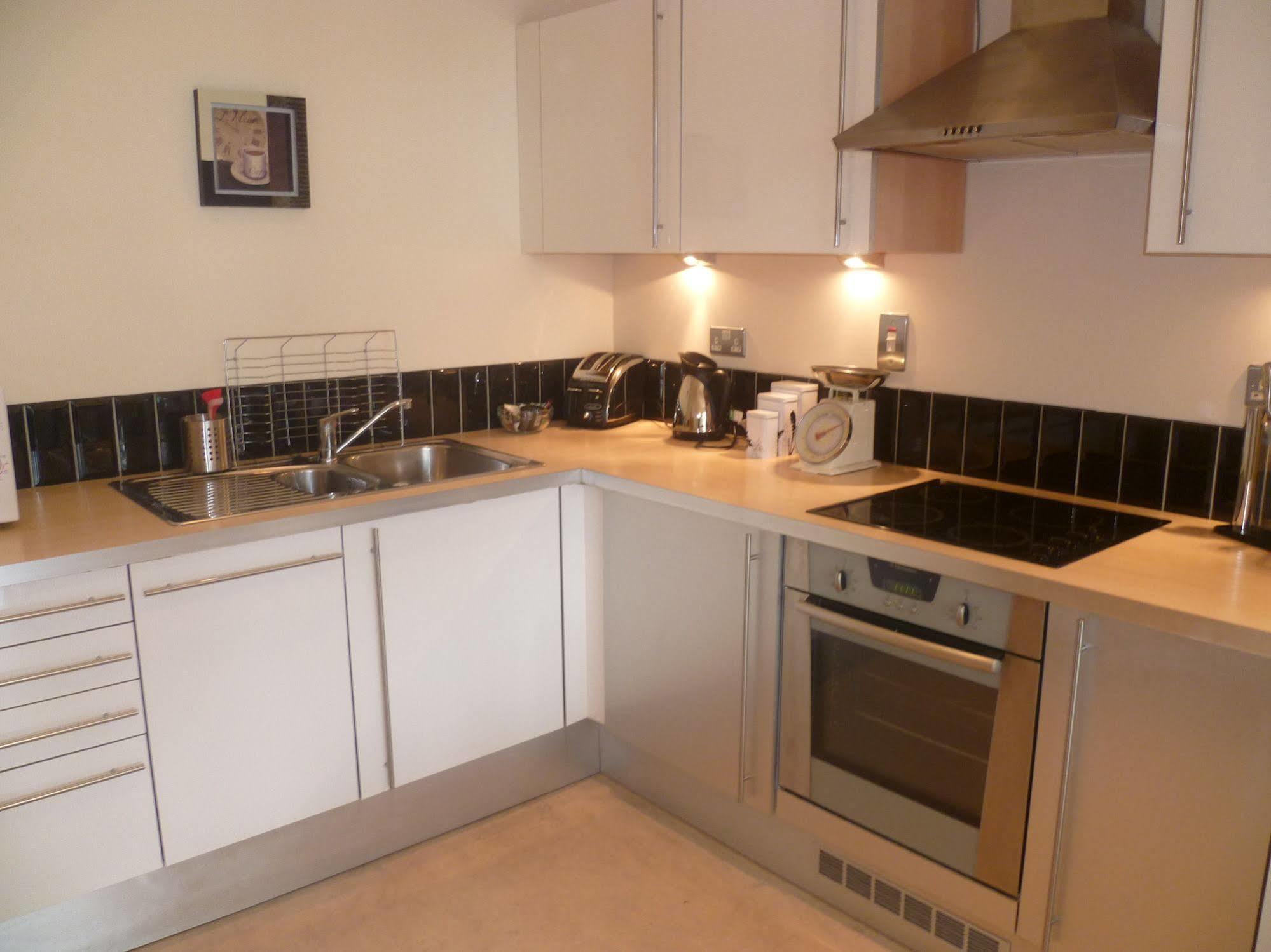 Week2Week Modern Newcastle Apartment Buitenkant foto